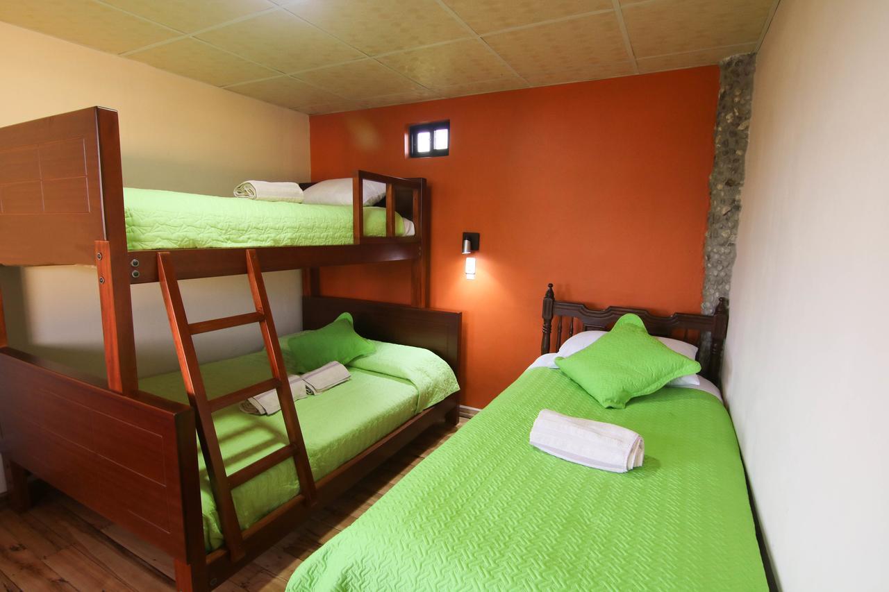 Hotel Alpachaca Quito Airport à Tababela Extérieur photo